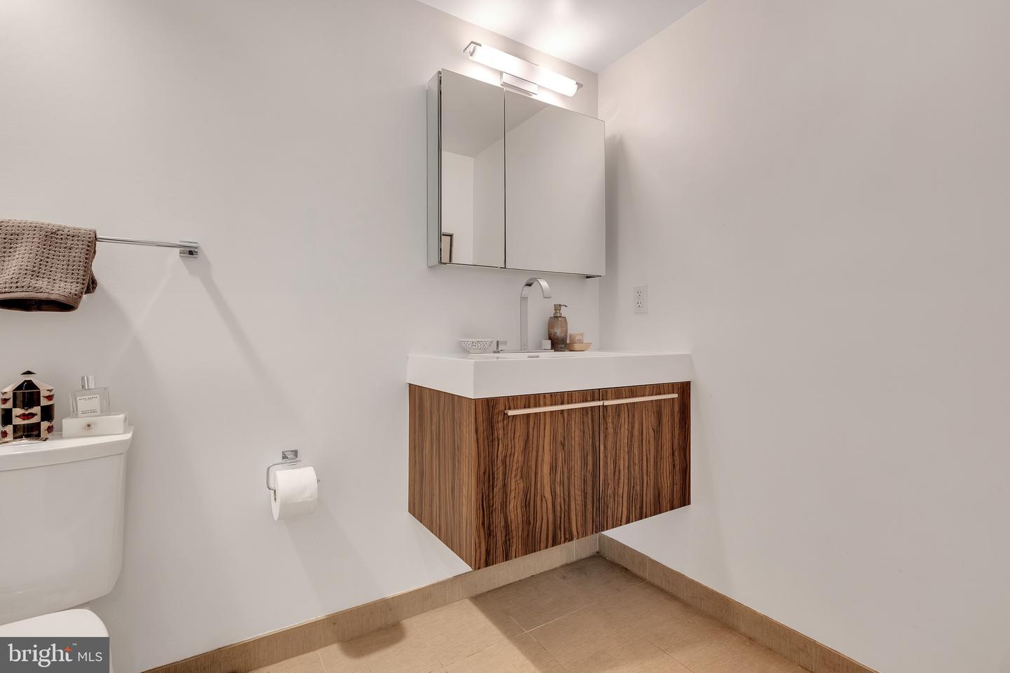 2331 15th St NW #206-N