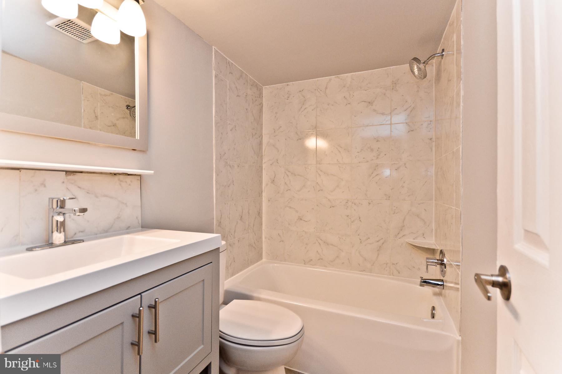 5005 D STREET SE 104