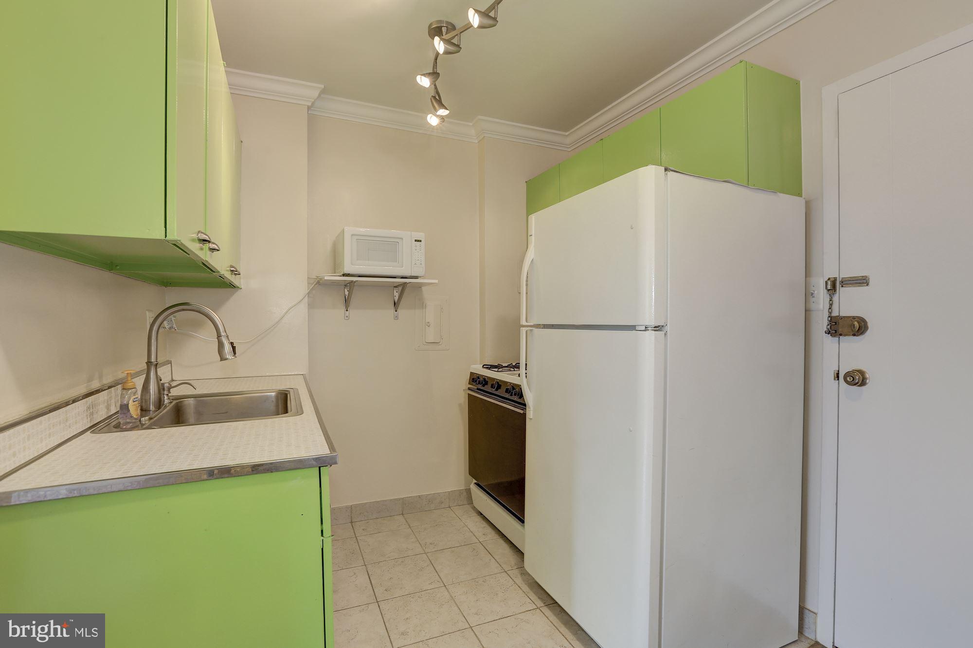 922 24TH STREET NW 714