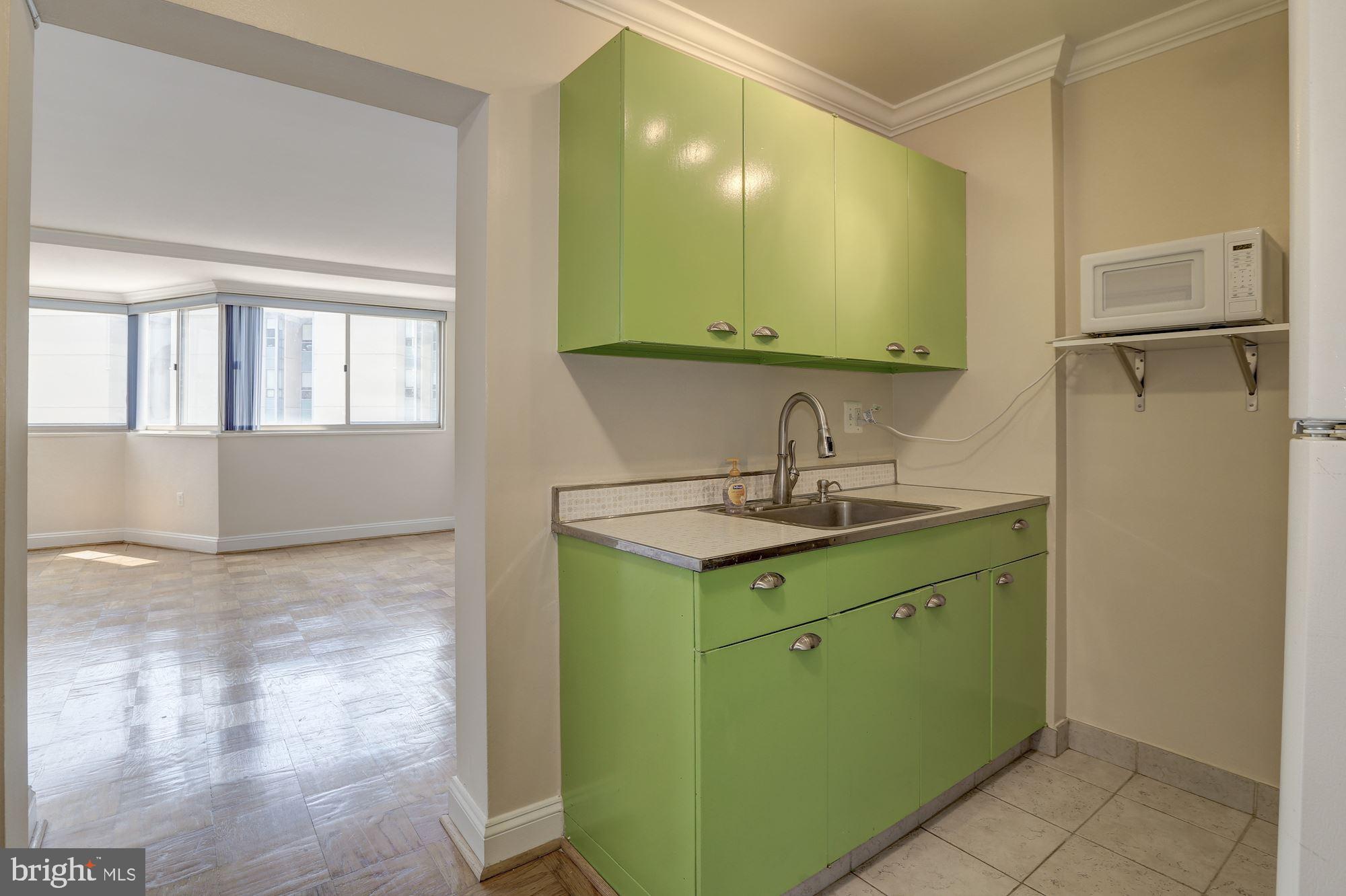 922 24TH STREET NW 714