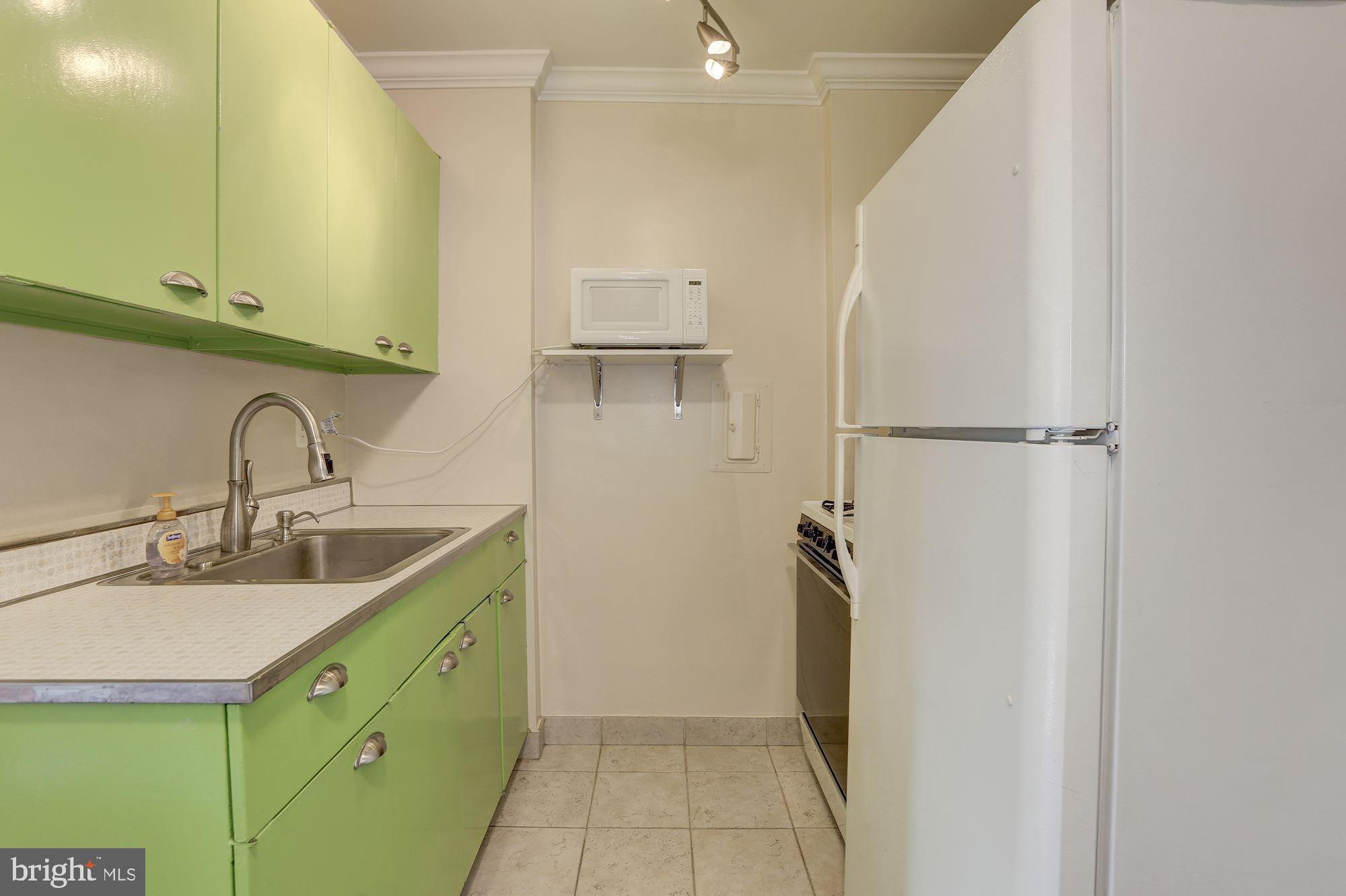 922 24TH STREET NW 714