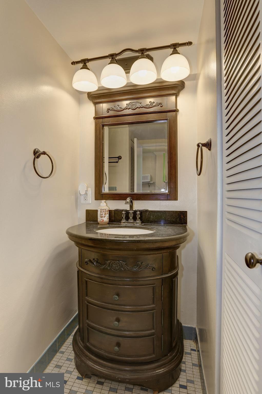 922 24TH STREET NW 714