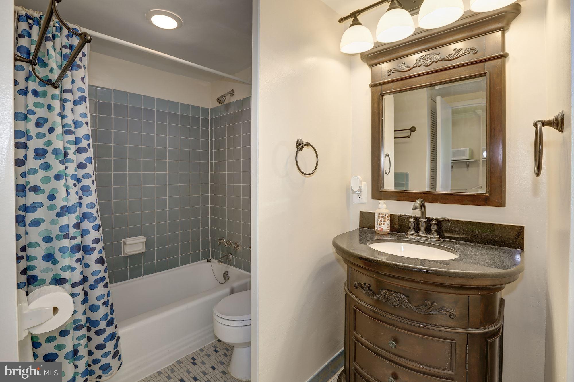 922 24TH STREET NW 714