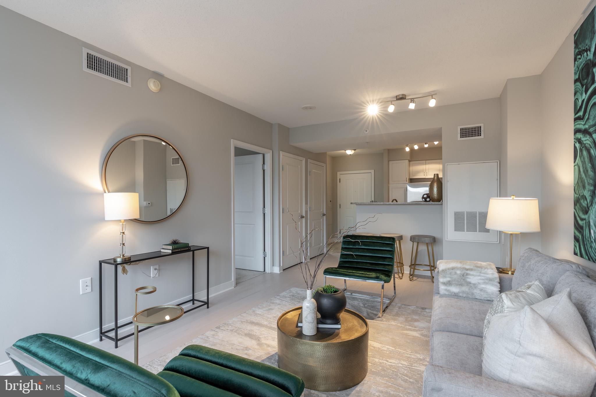 555 MASSACHUSETTS AVENUE NW 1005