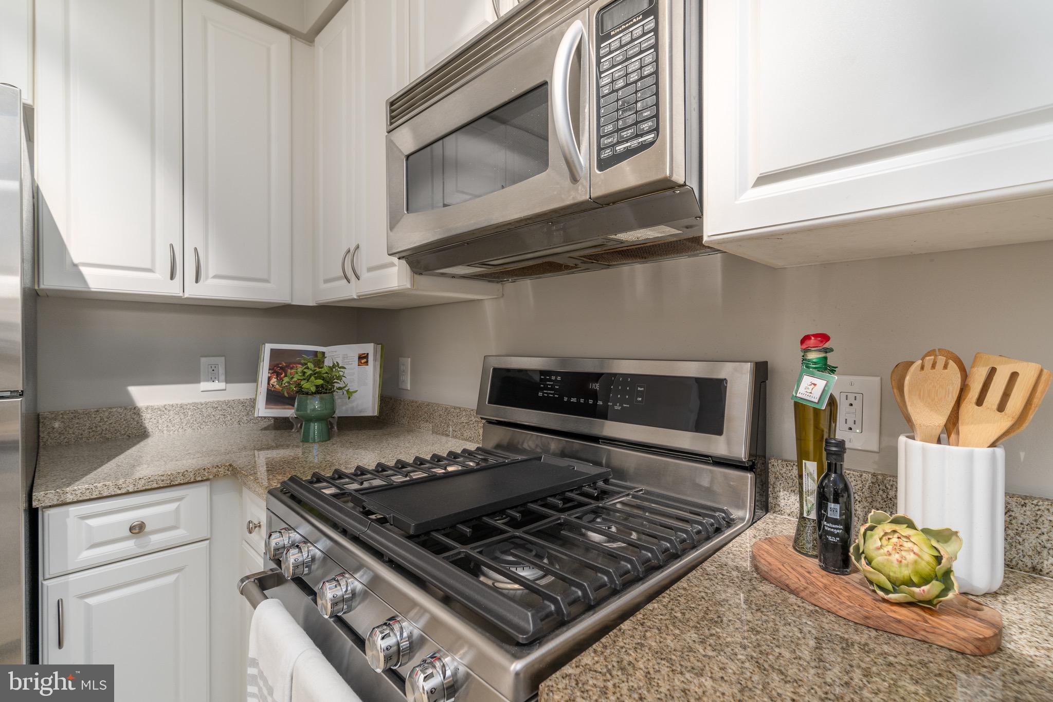 555 MASSACHUSETTS AVENUE NW 1005