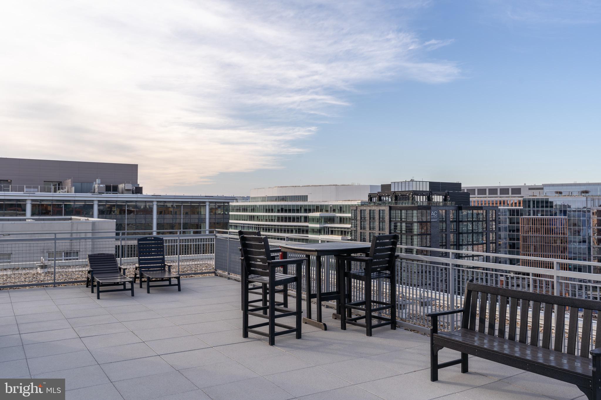555 MASSACHUSETTS AVENUE NW 1005