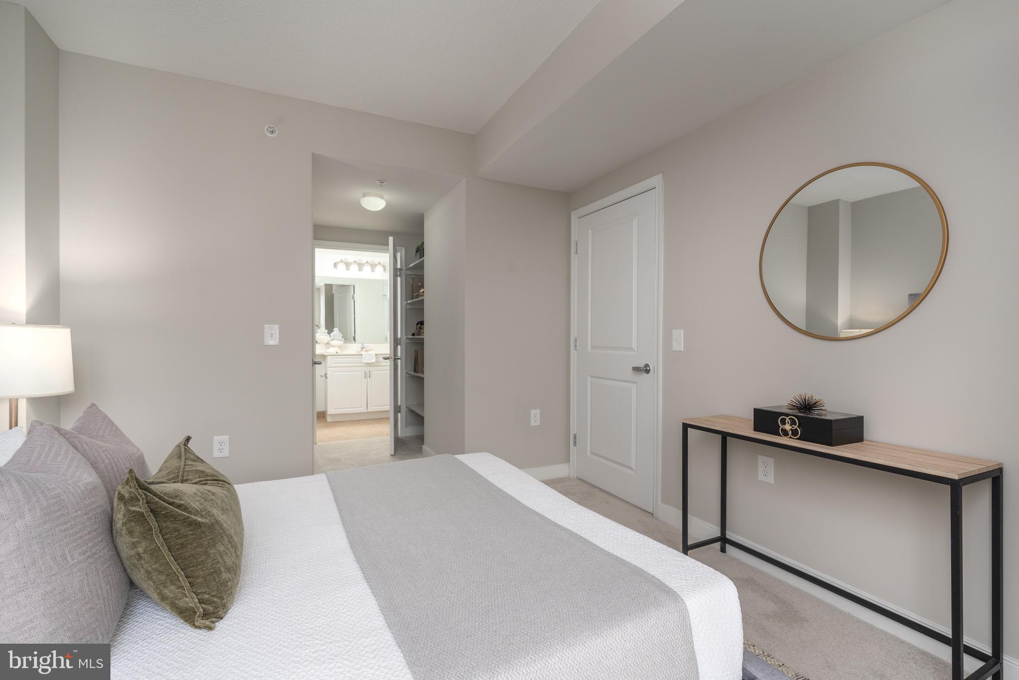 555 MASSACHUSETTS AVENUE NW 1005