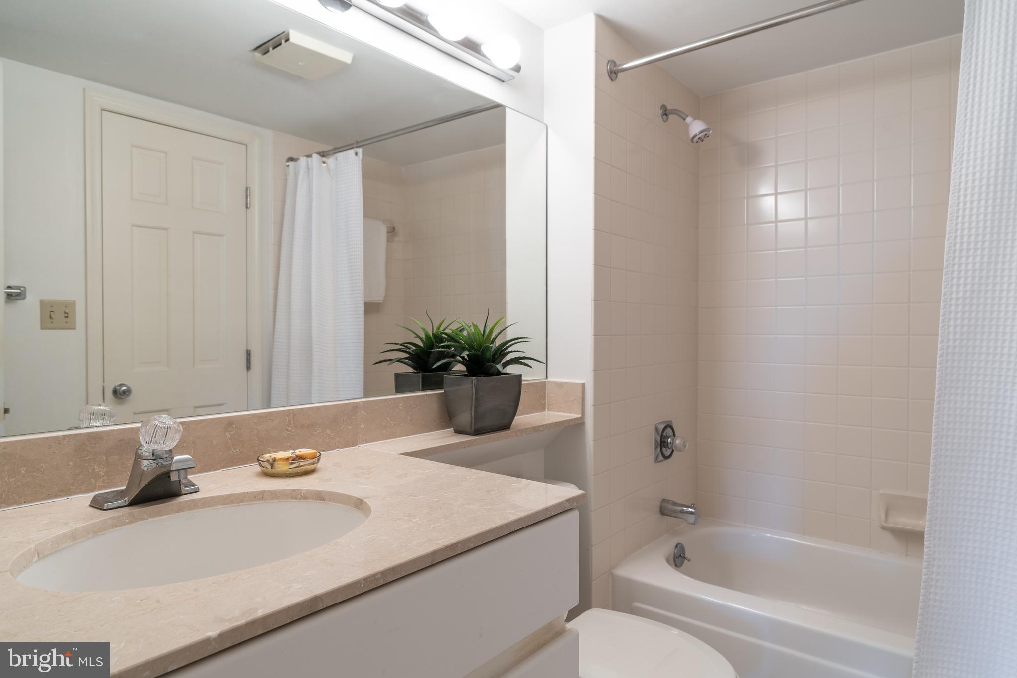 701 PENNSYLVANIA AVENUE NW 1106