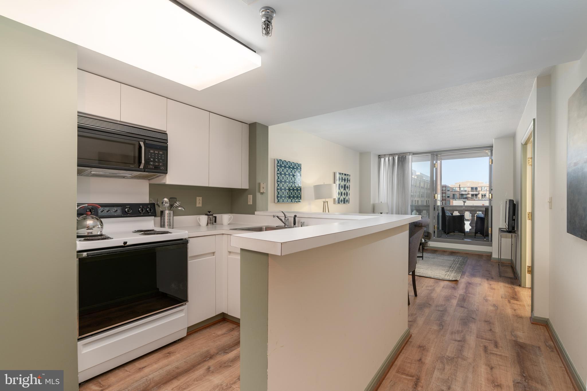 701 PENNSYLVANIA AVENUE NW 1106