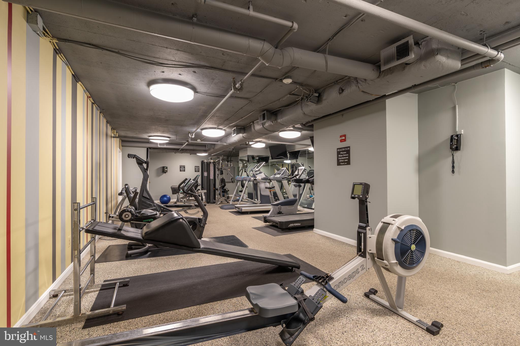 701 PENNSYLVANIA AVENUE NW 1106