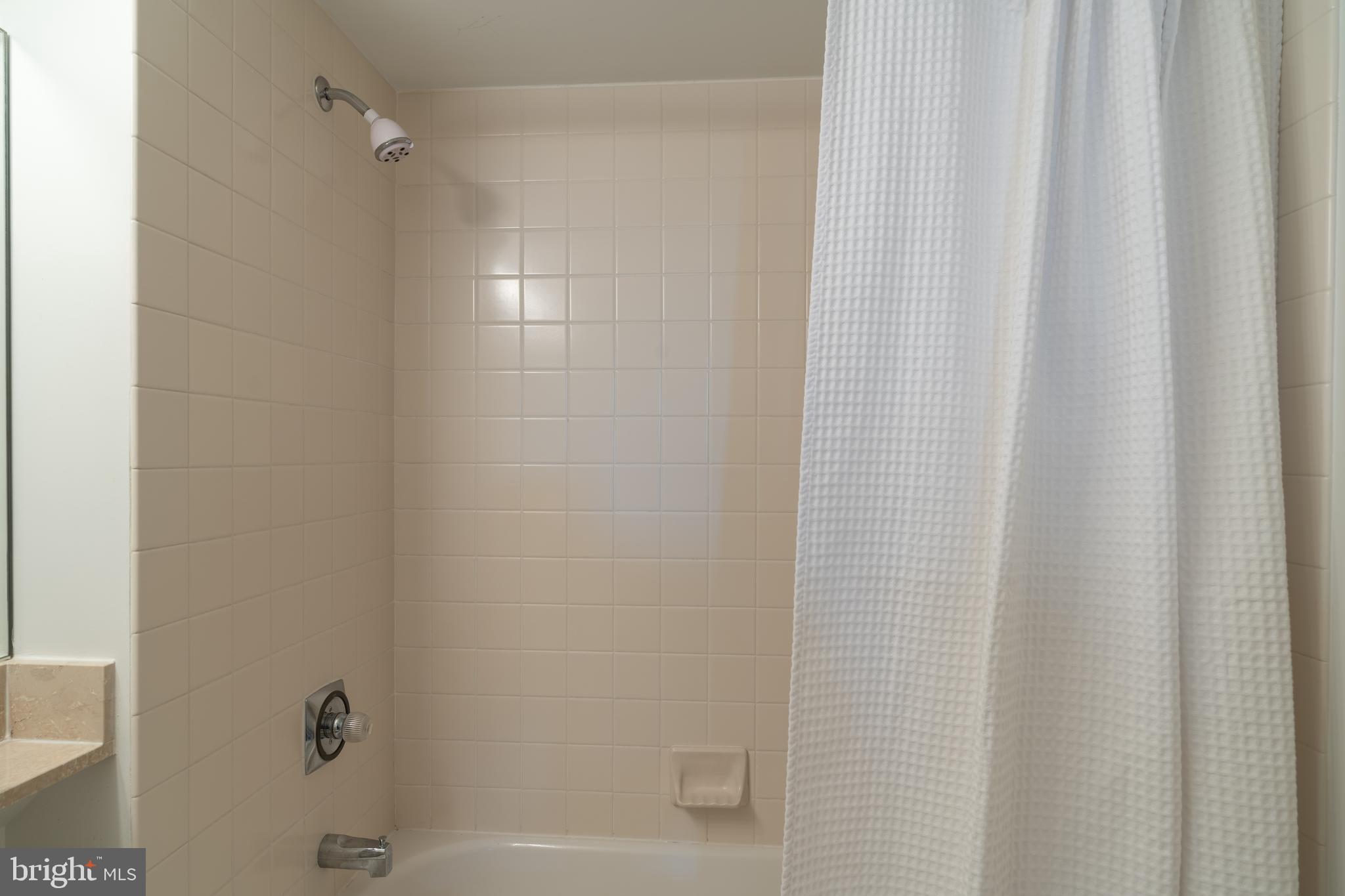 701 PENNSYLVANIA AVENUE NW 1106