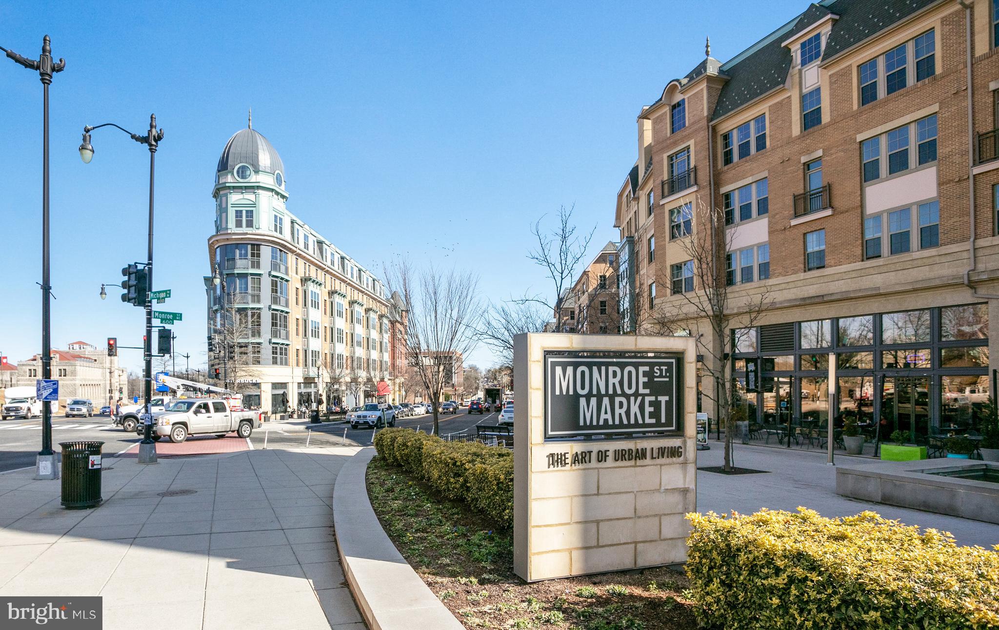 3103 CHANCELLORS WAY NE