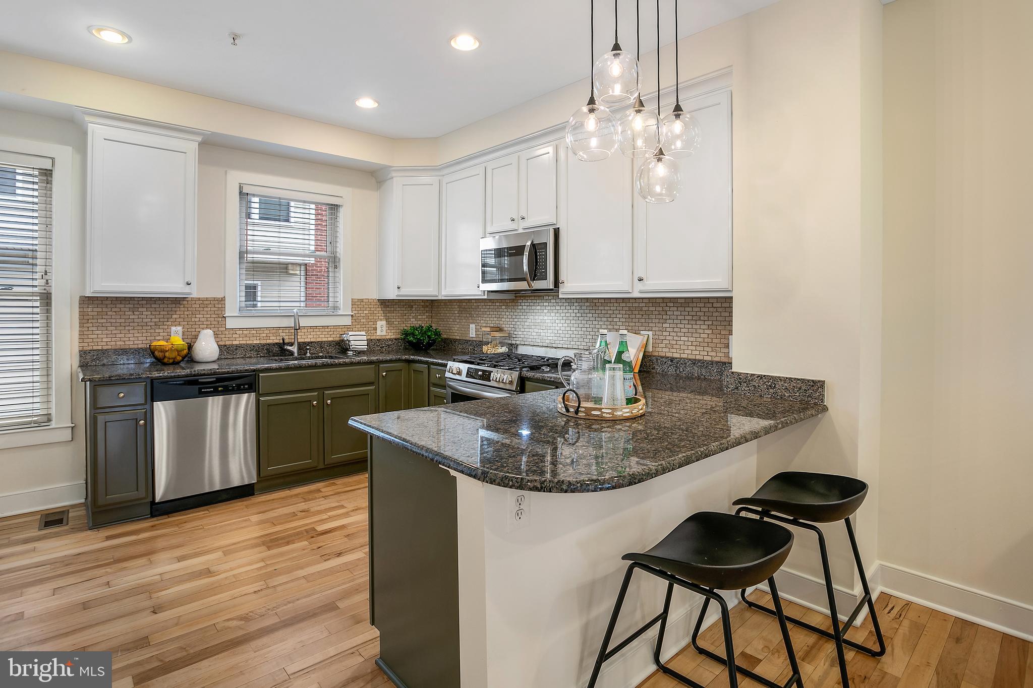 3103 CHANCELLORS WAY NE