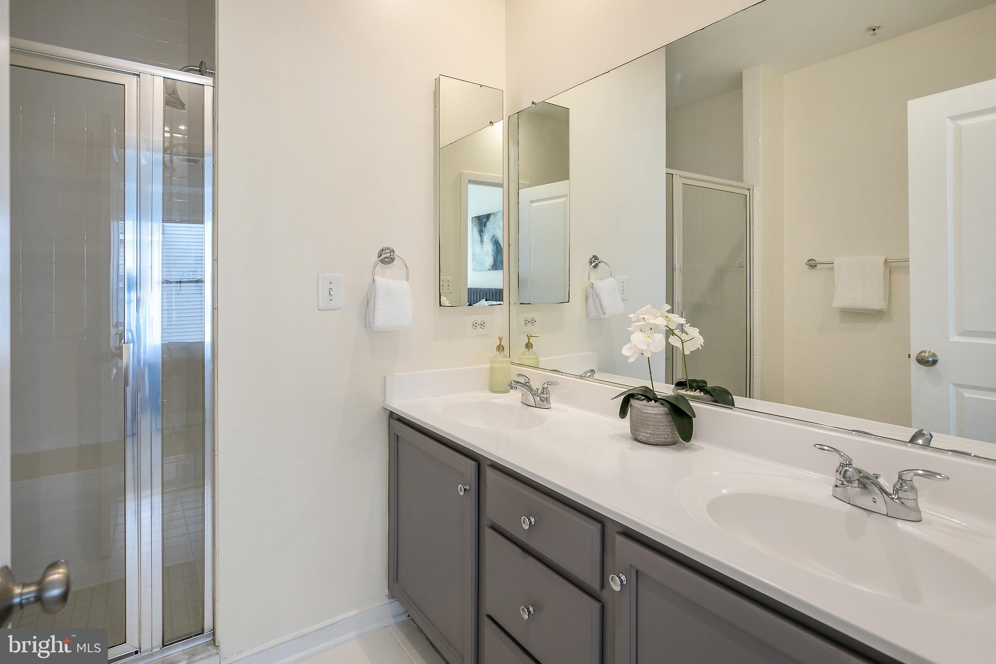 3103 CHANCELLORS WAY NE