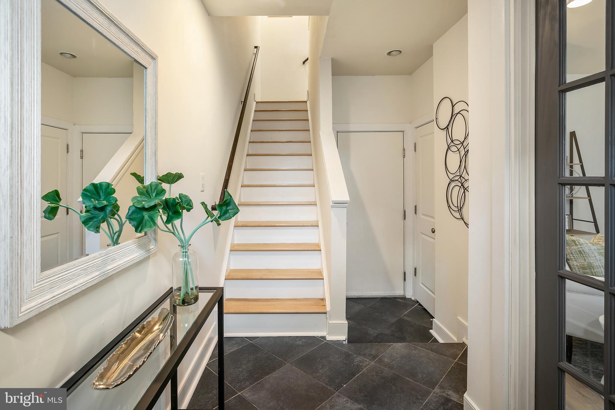 3103 CHANCELLORS WAY NE