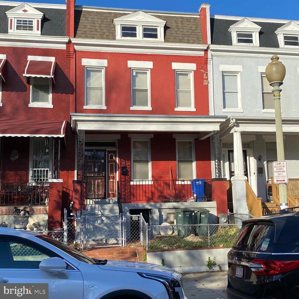 1010 I STREET NE