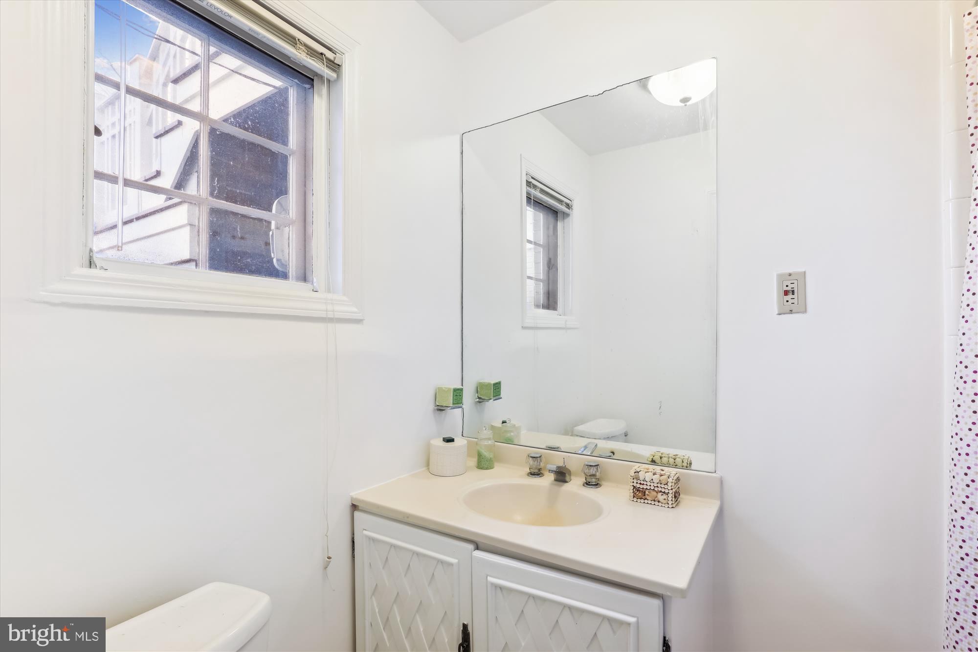 2940 NW GARFIELD TERRACE NW