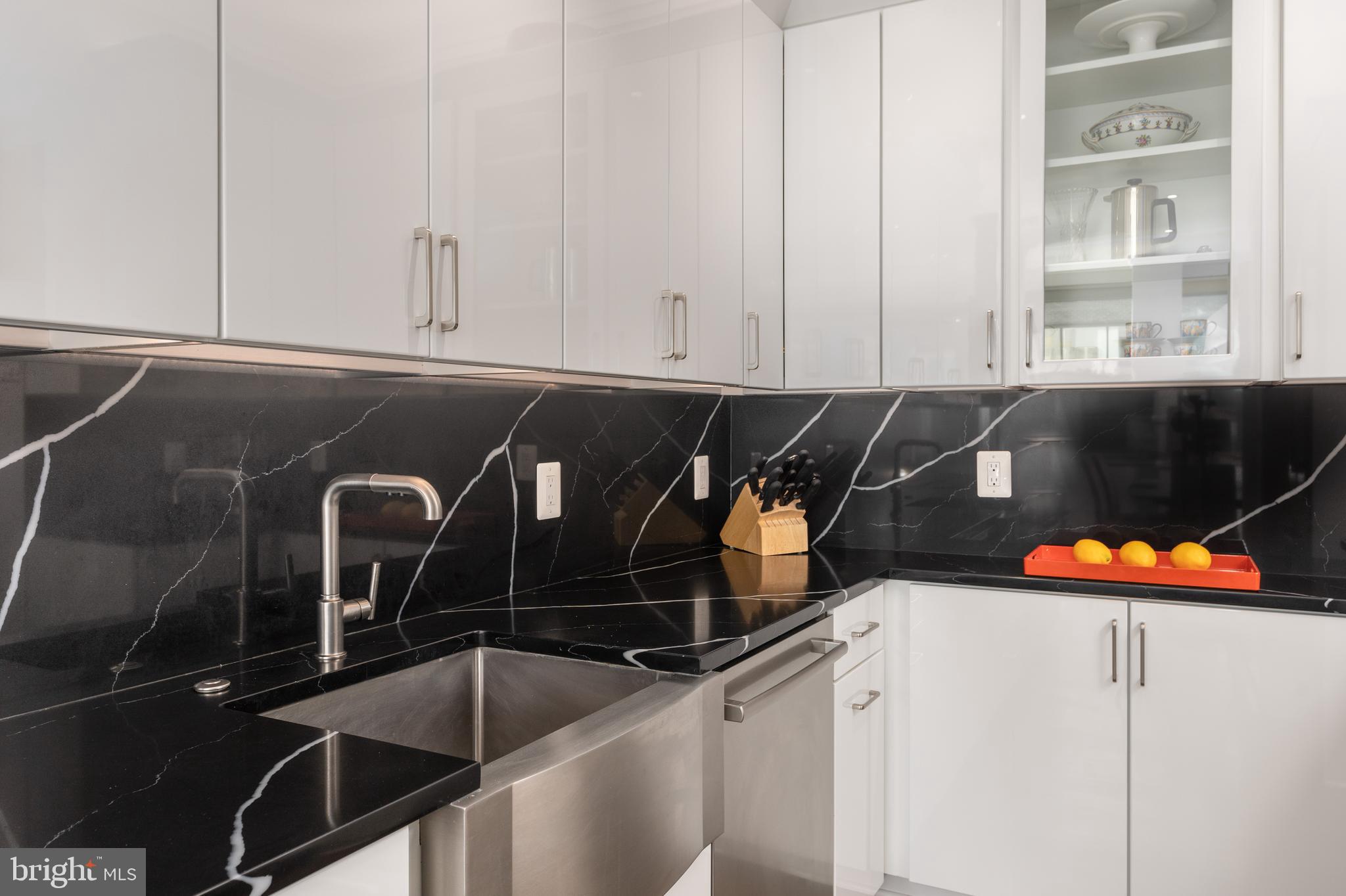 2501 NW M STREET NW 715