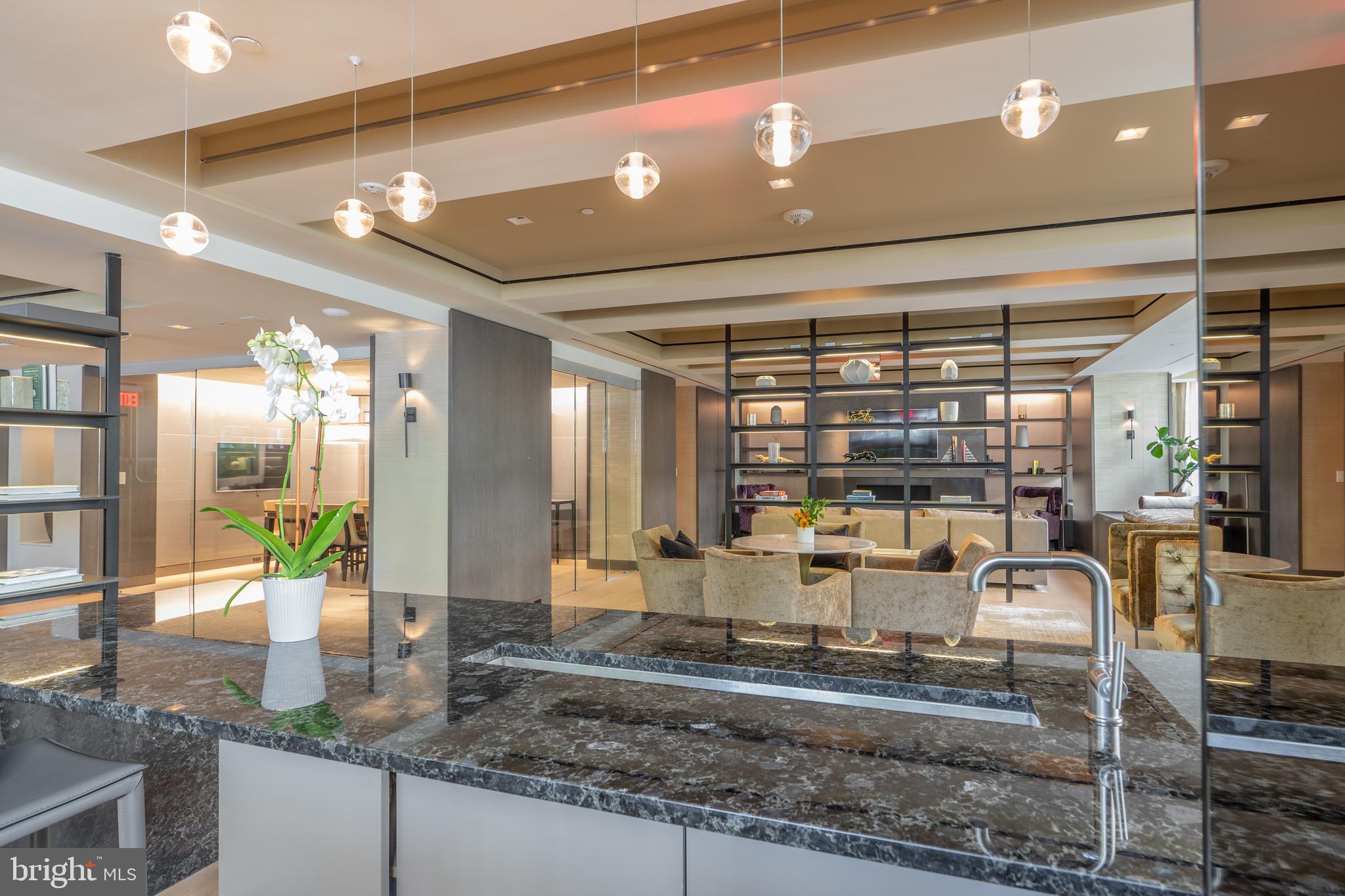 2501 NW M STREET NW 715