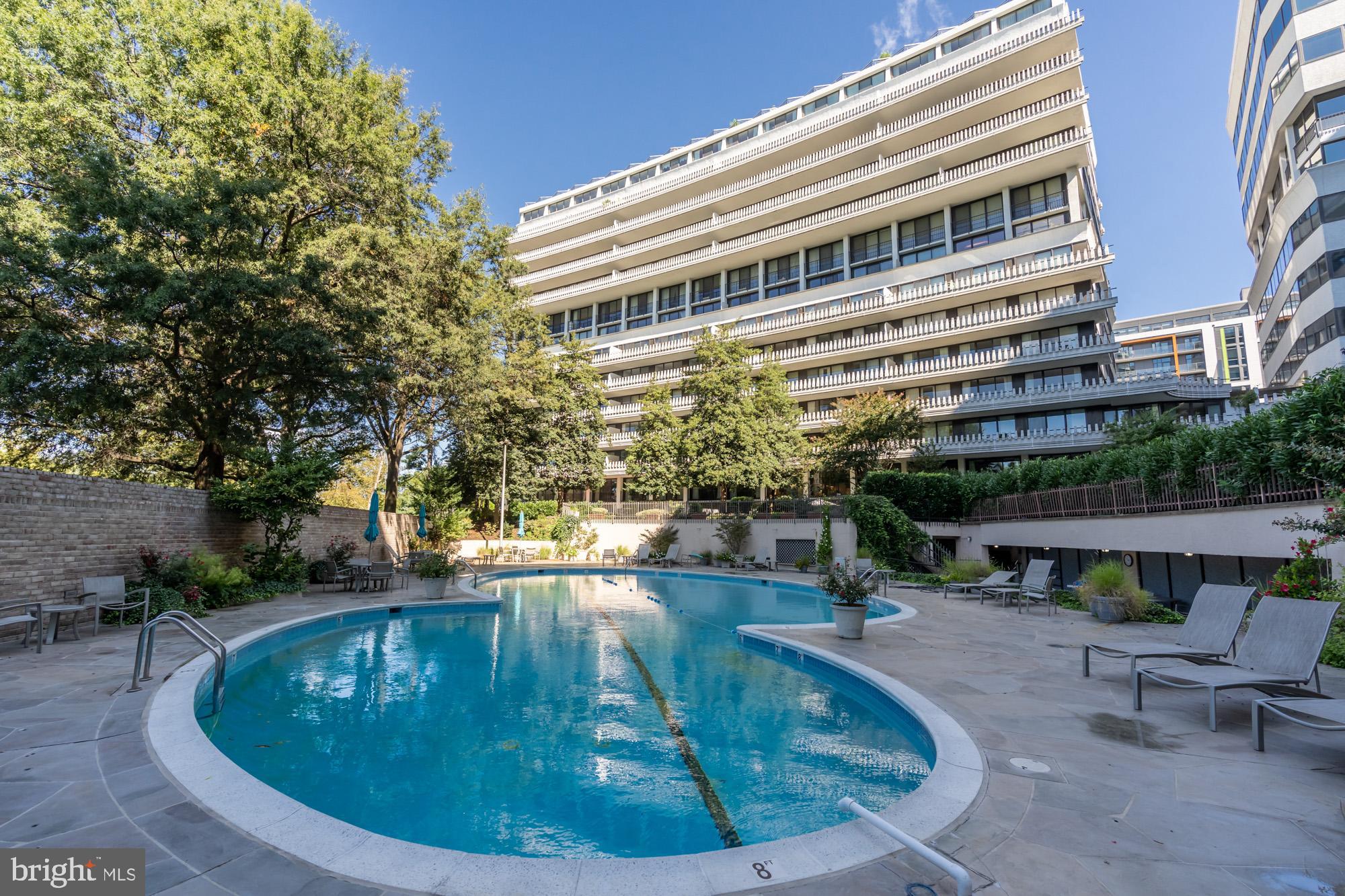 2700 VIRGINIA AVENUE NW 806