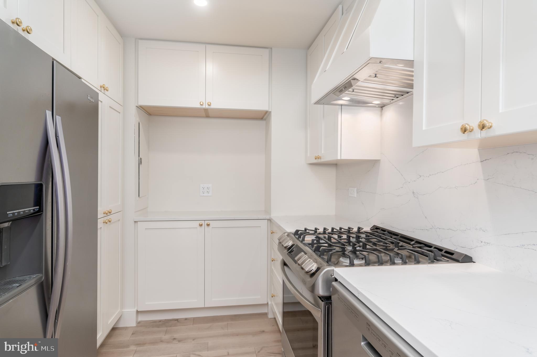 2700 VIRGINIA AVENUE NW 806