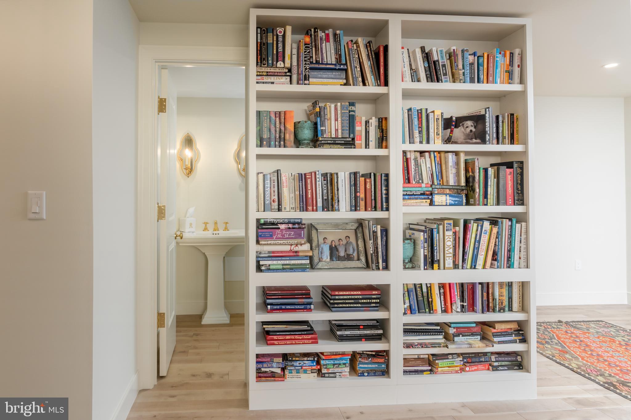 2700 VIRGINIA AVENUE NW 806