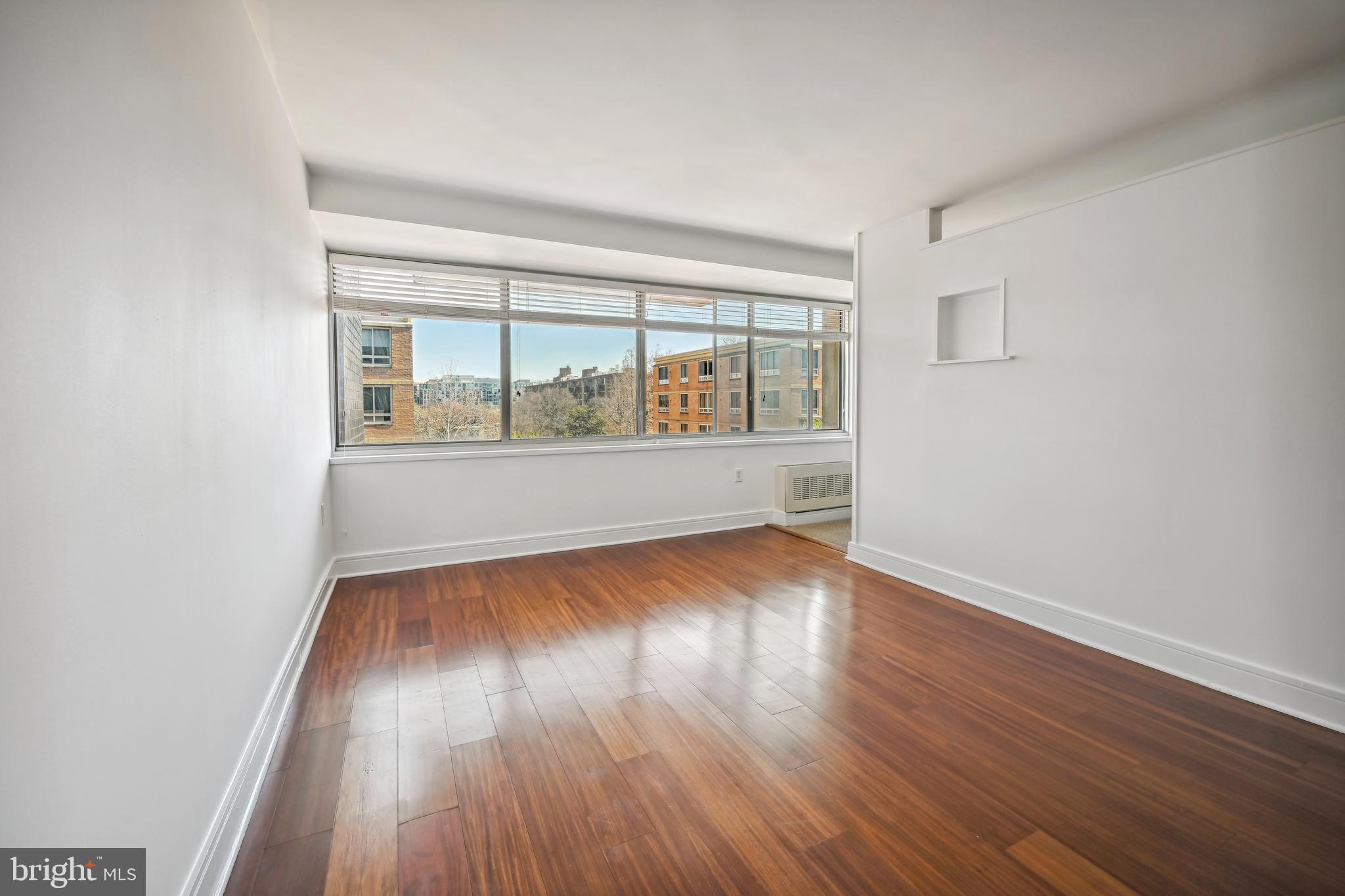 800 4TH STREET SW N410