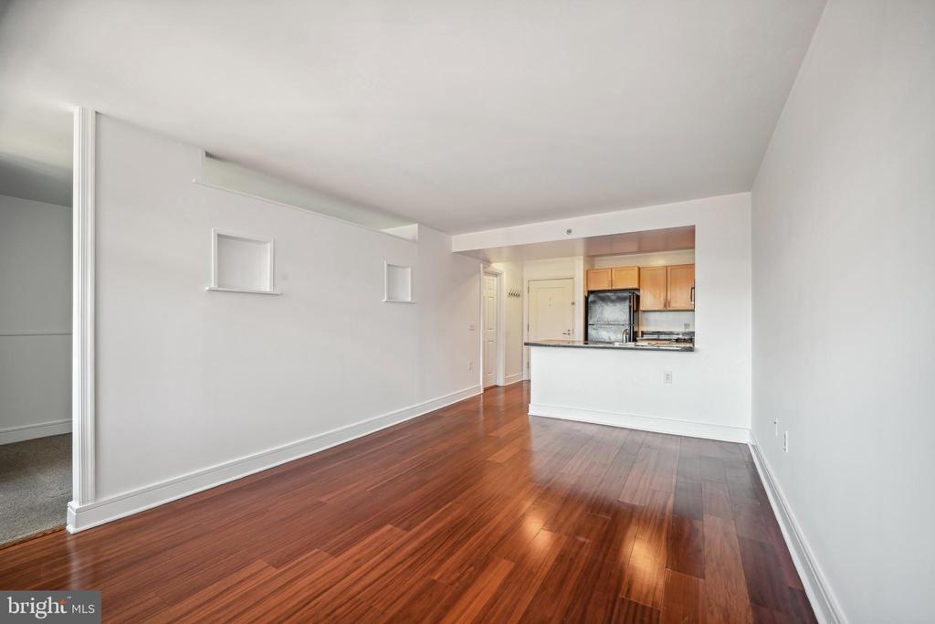 800 4TH STREET SW N410