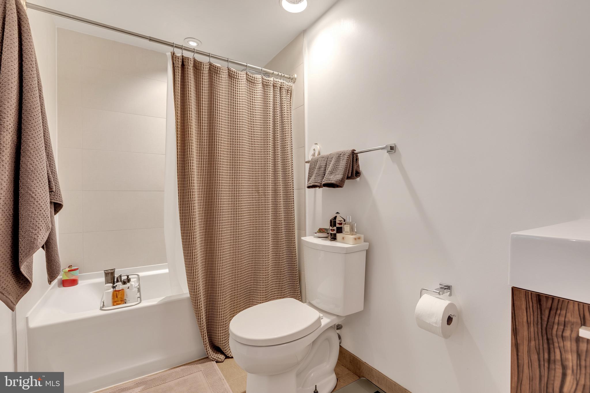 2331 15TH STREET NW 206-N