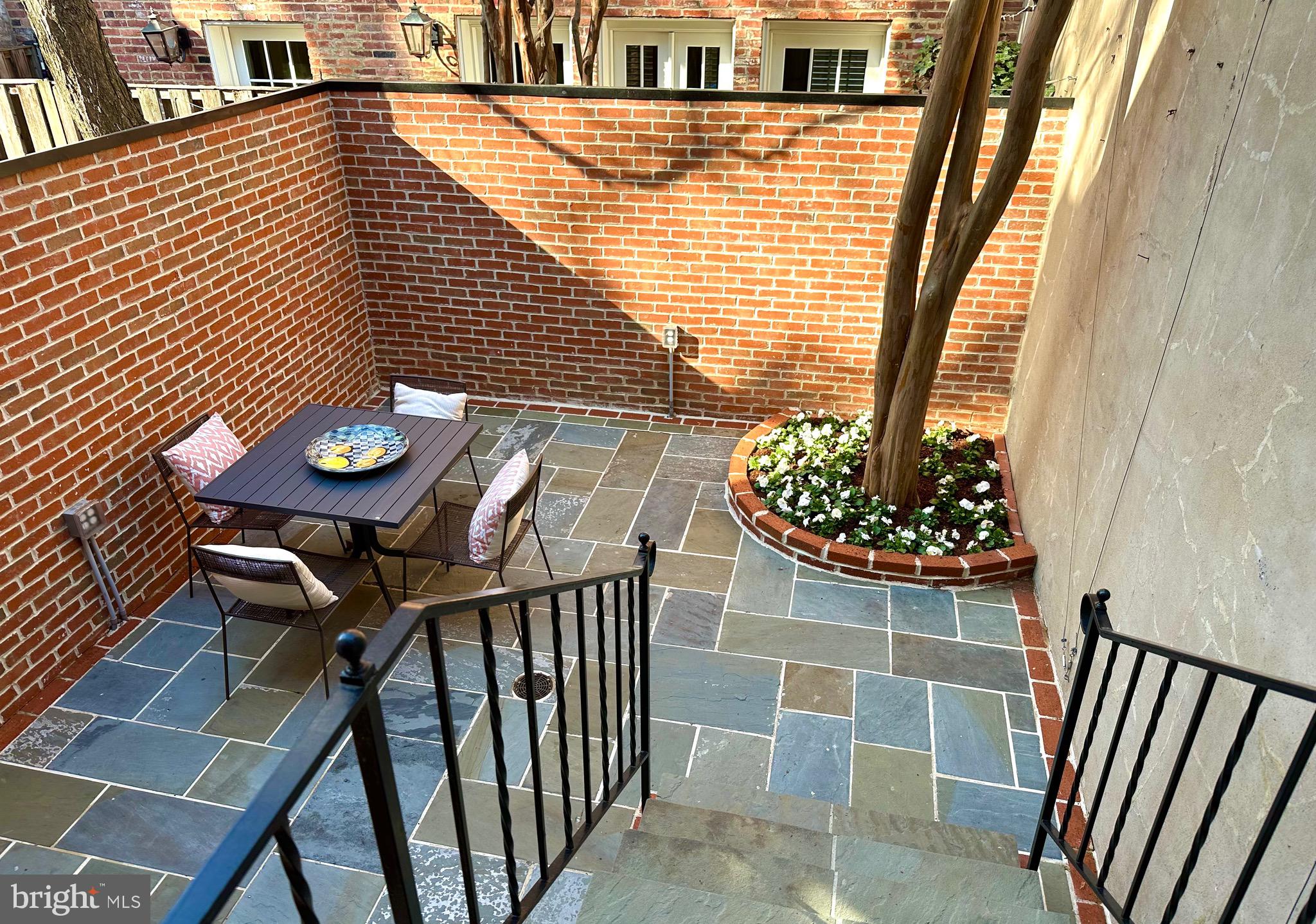 2719 POPLAR STREET NW