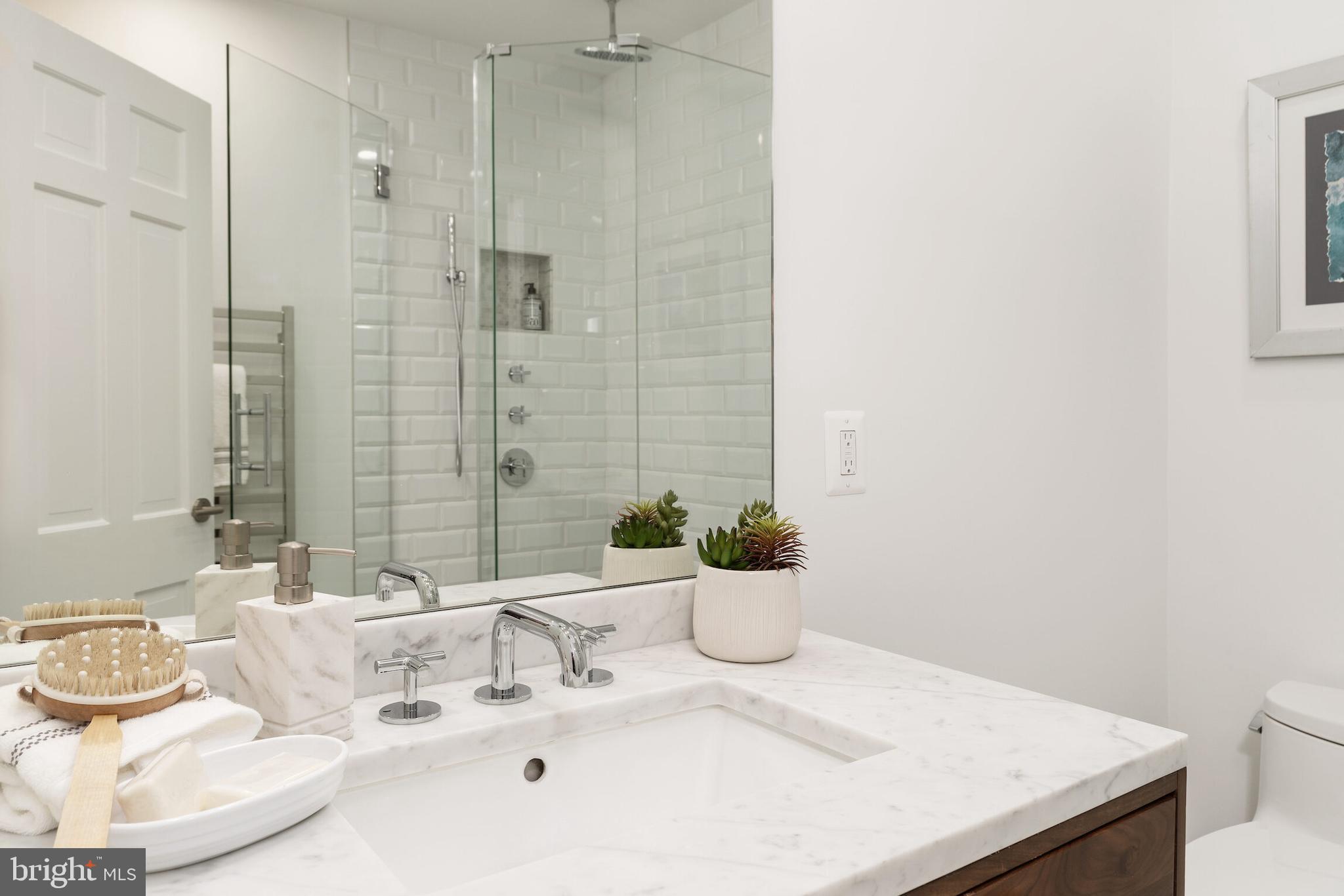 2719 POPLAR STREET NW