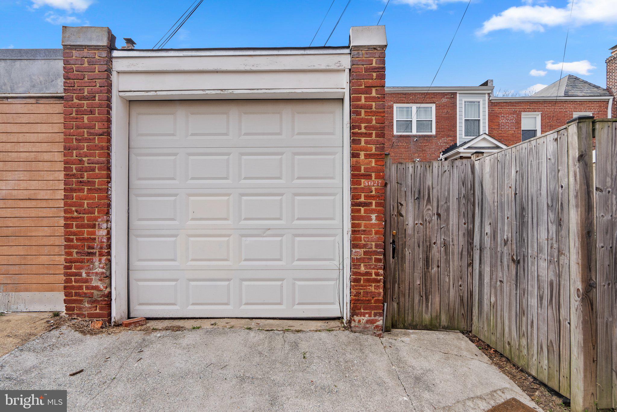5027 NW 3RD STREET NW