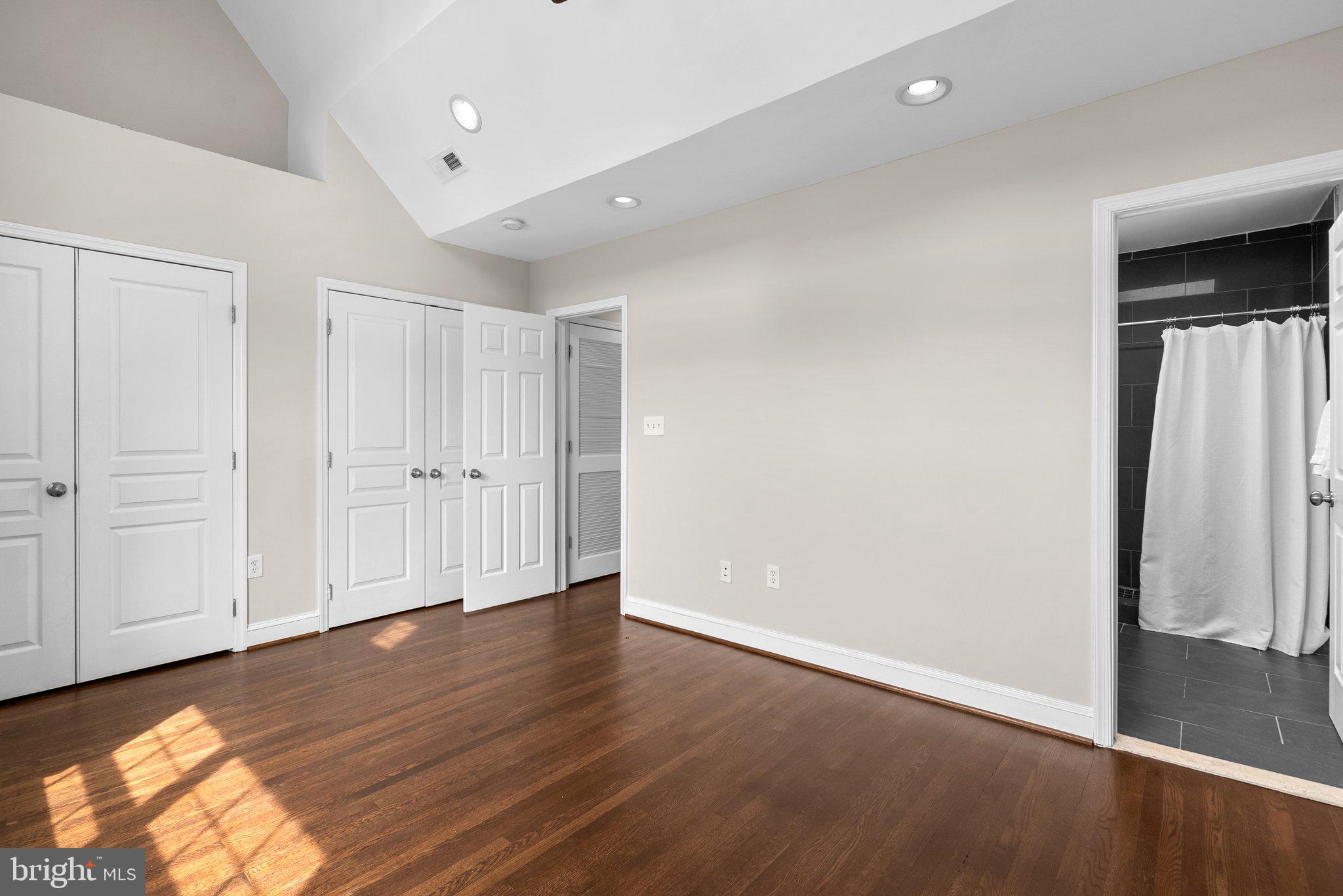 5027 NW 3RD STREET NW