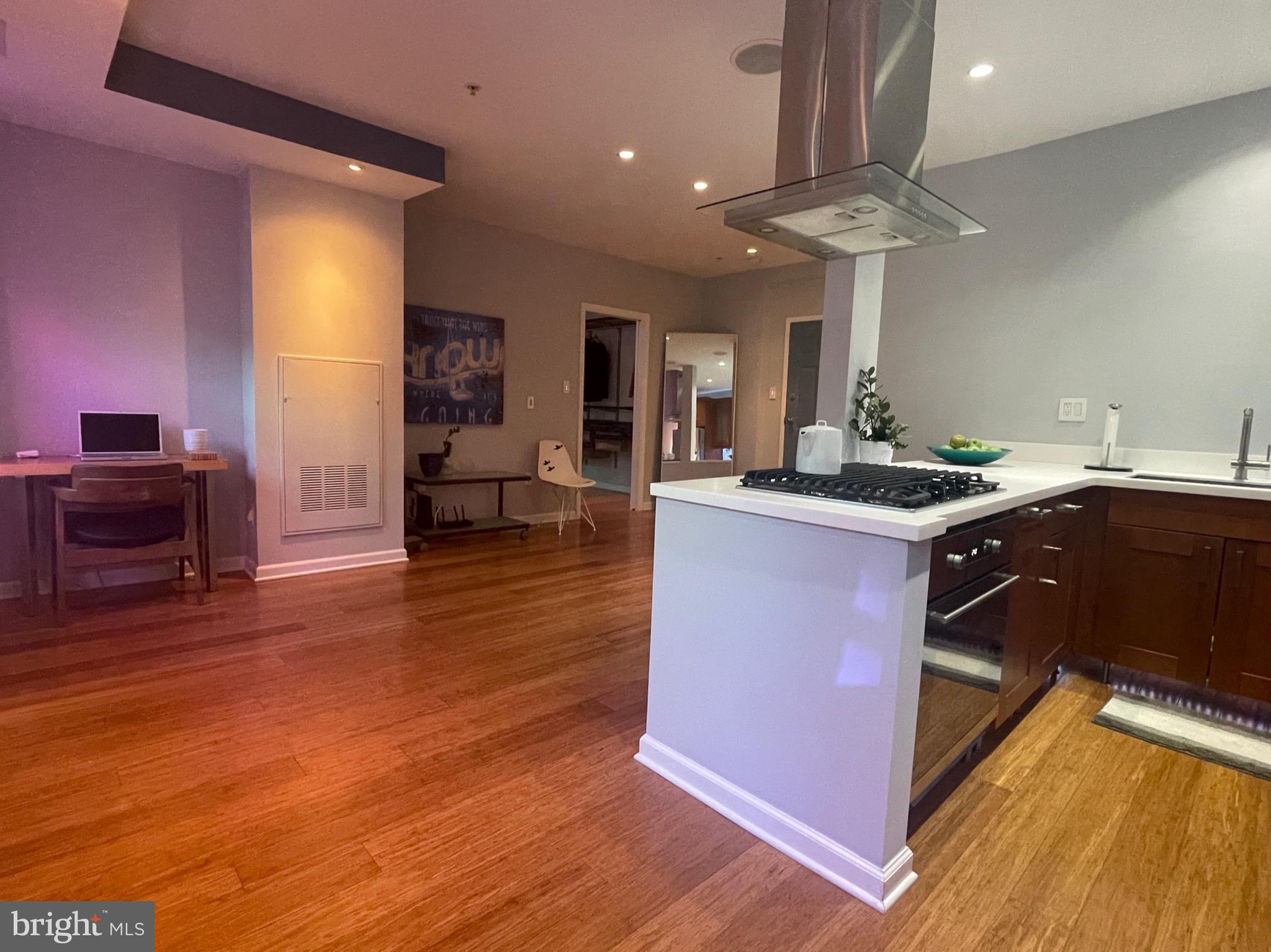 1436 W STREET NW 206