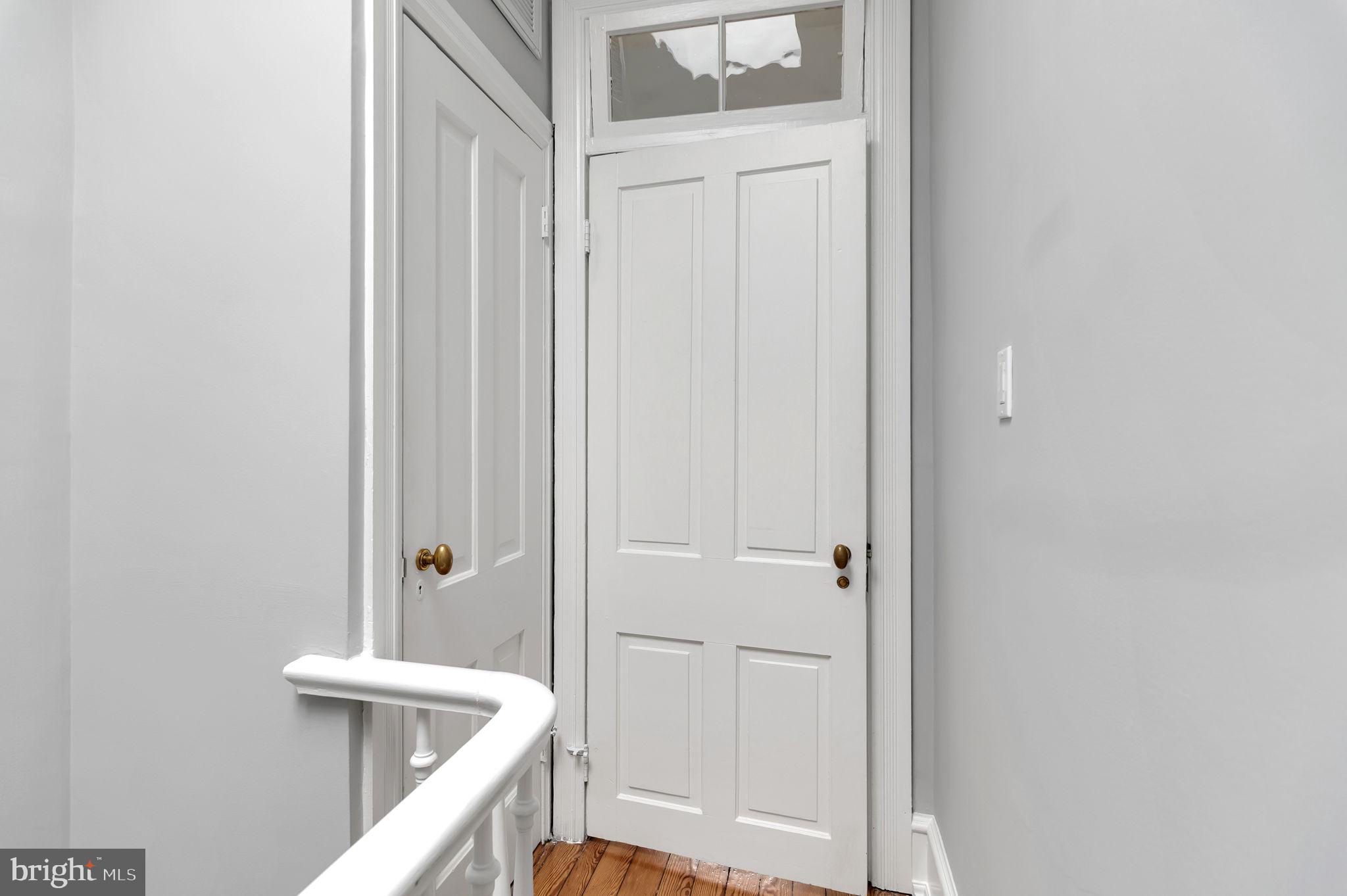 1102 E CAPITOL STREET NE