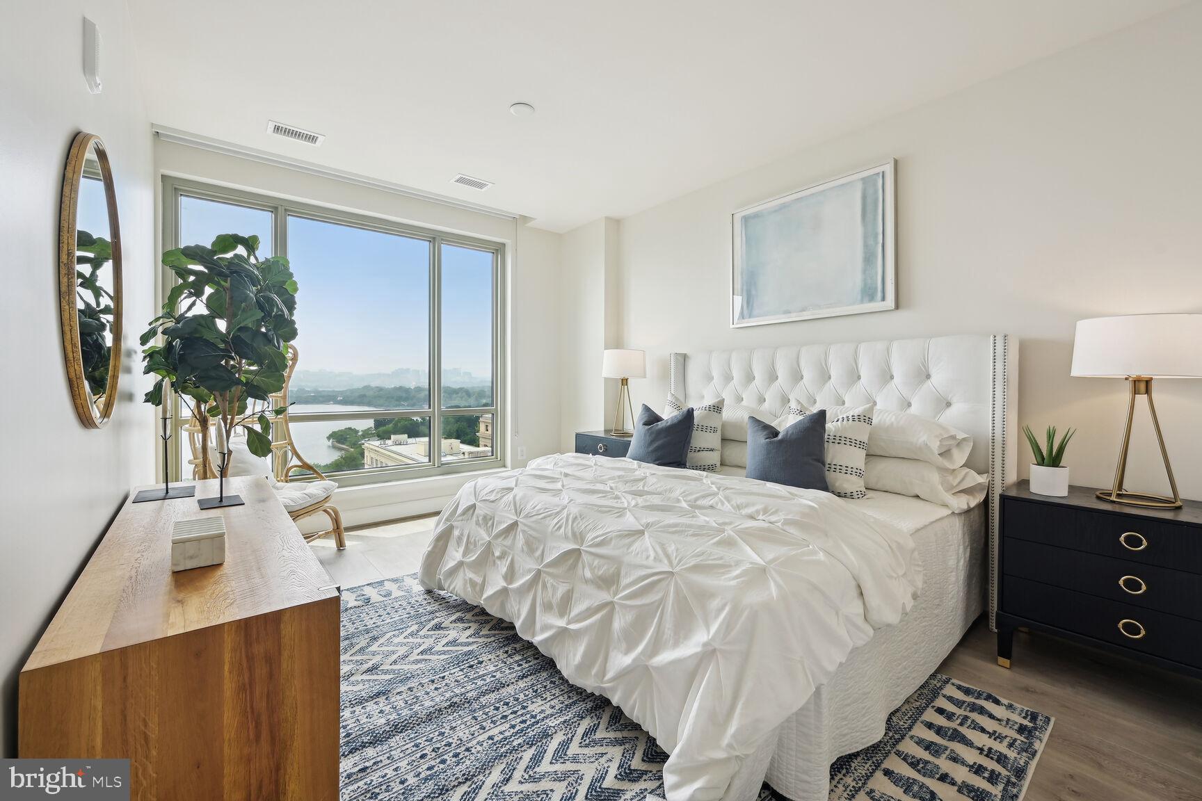 1331 MARYLAND AVE SW 1233