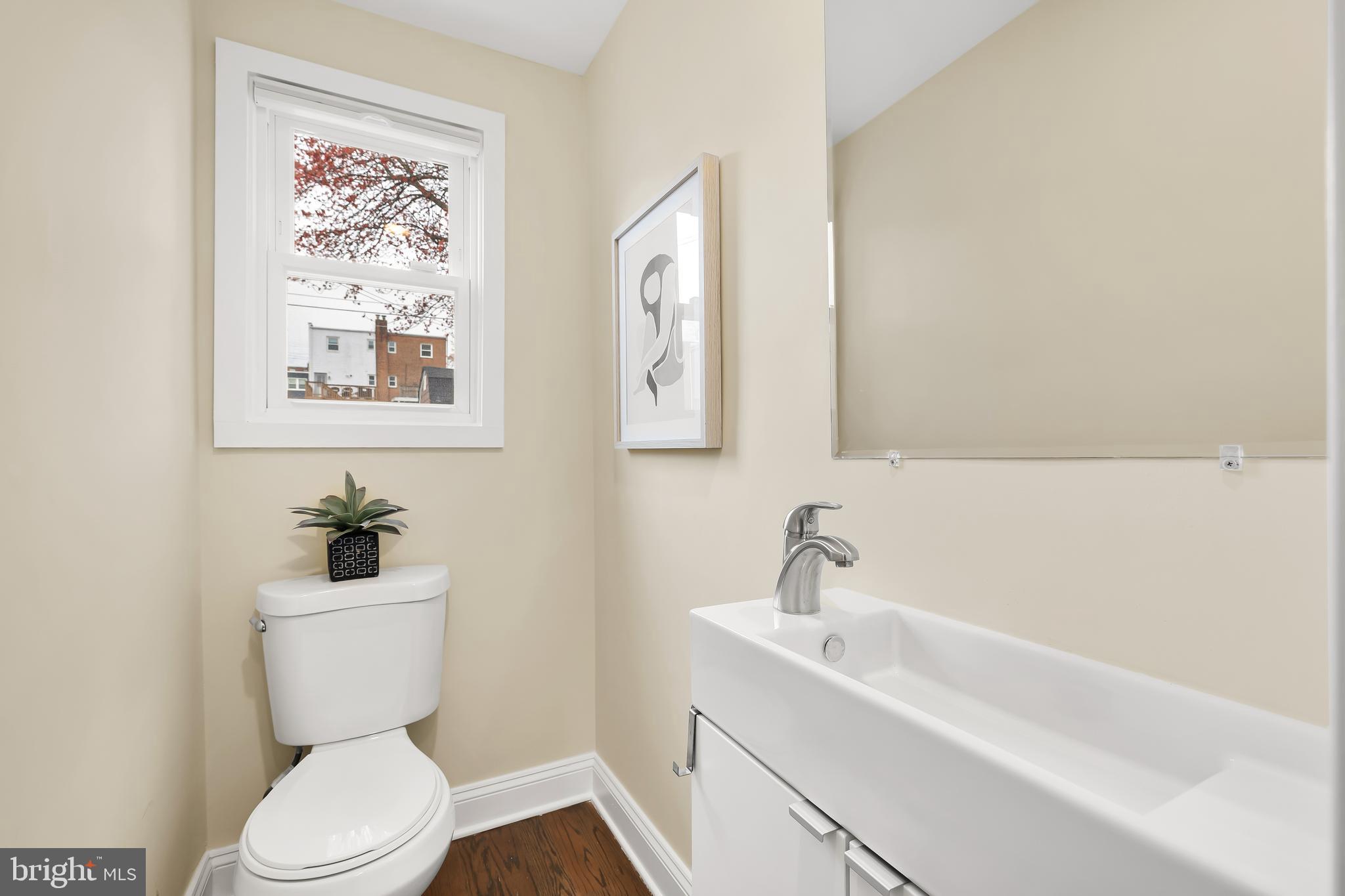 775 KENNEDY STREET NE