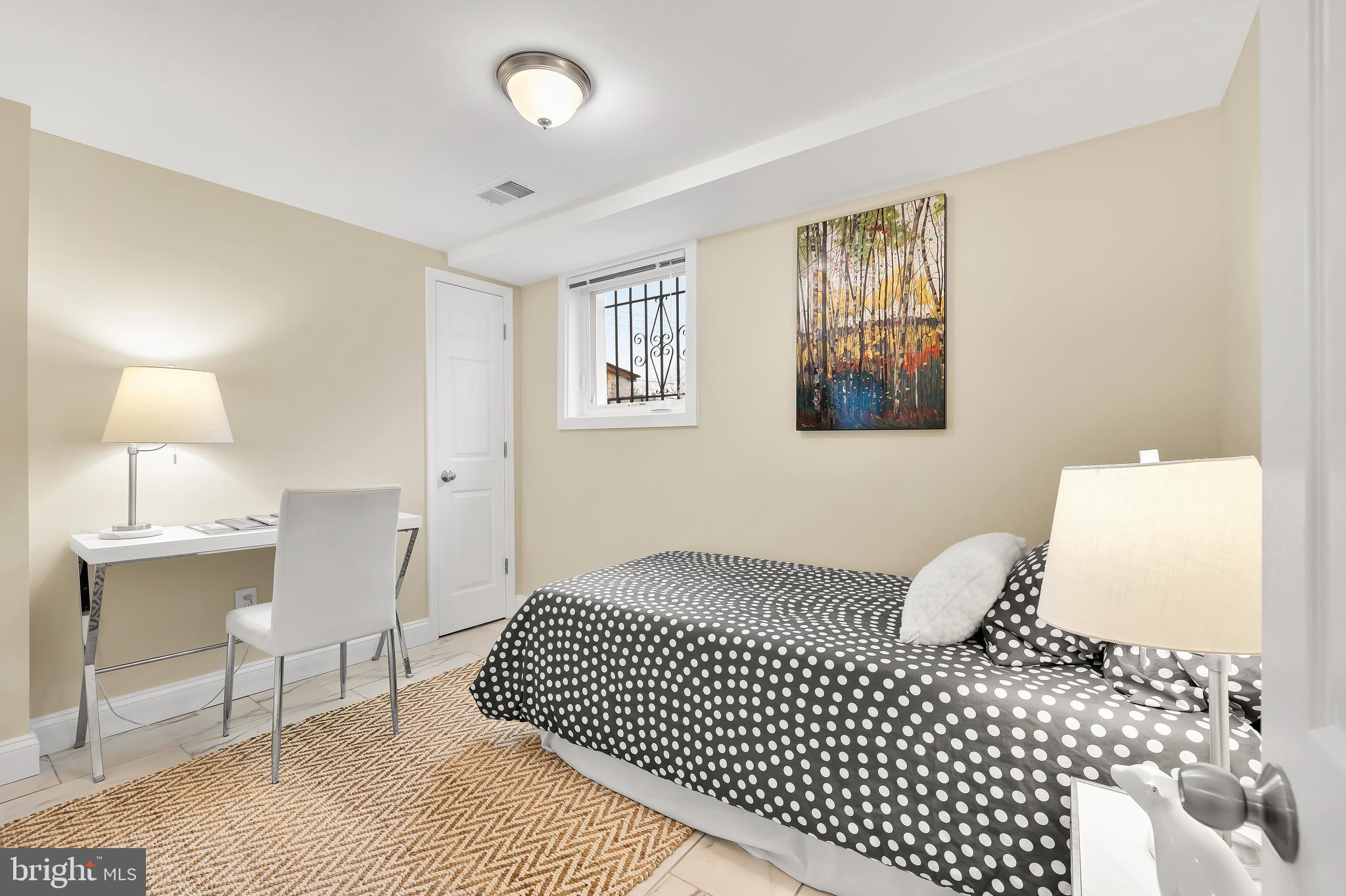 775 KENNEDY STREET NE