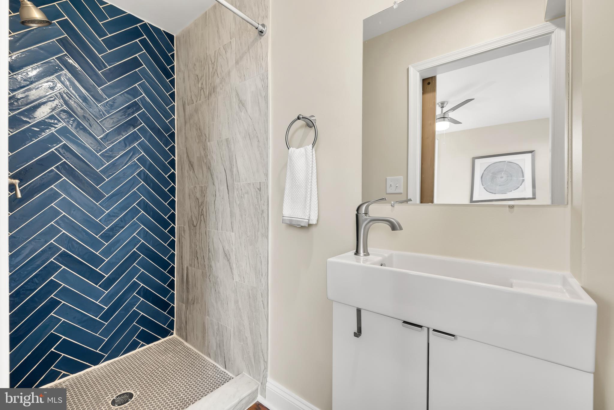 775 KENNEDY STREET NE