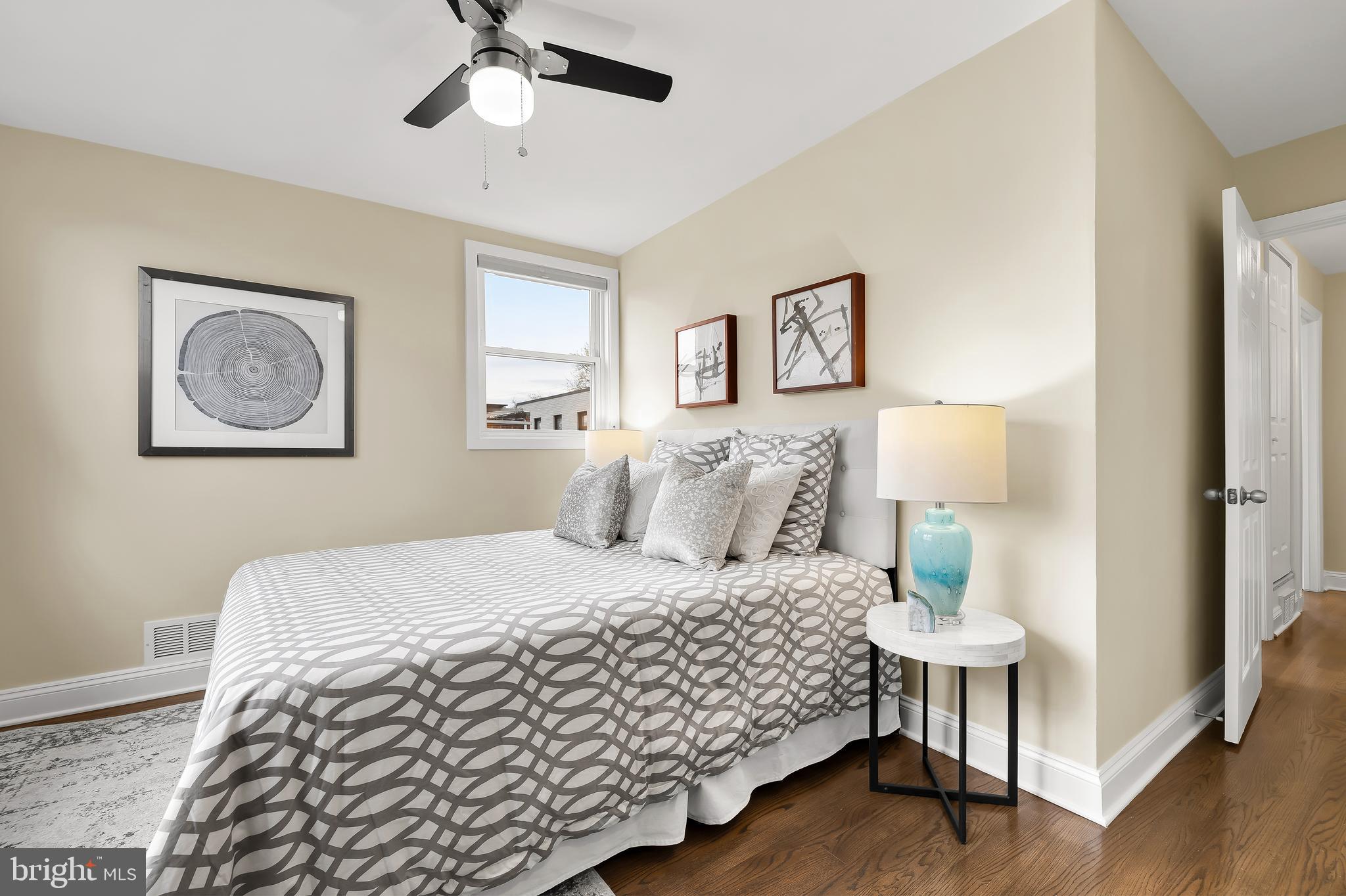 775 KENNEDY STREET NE