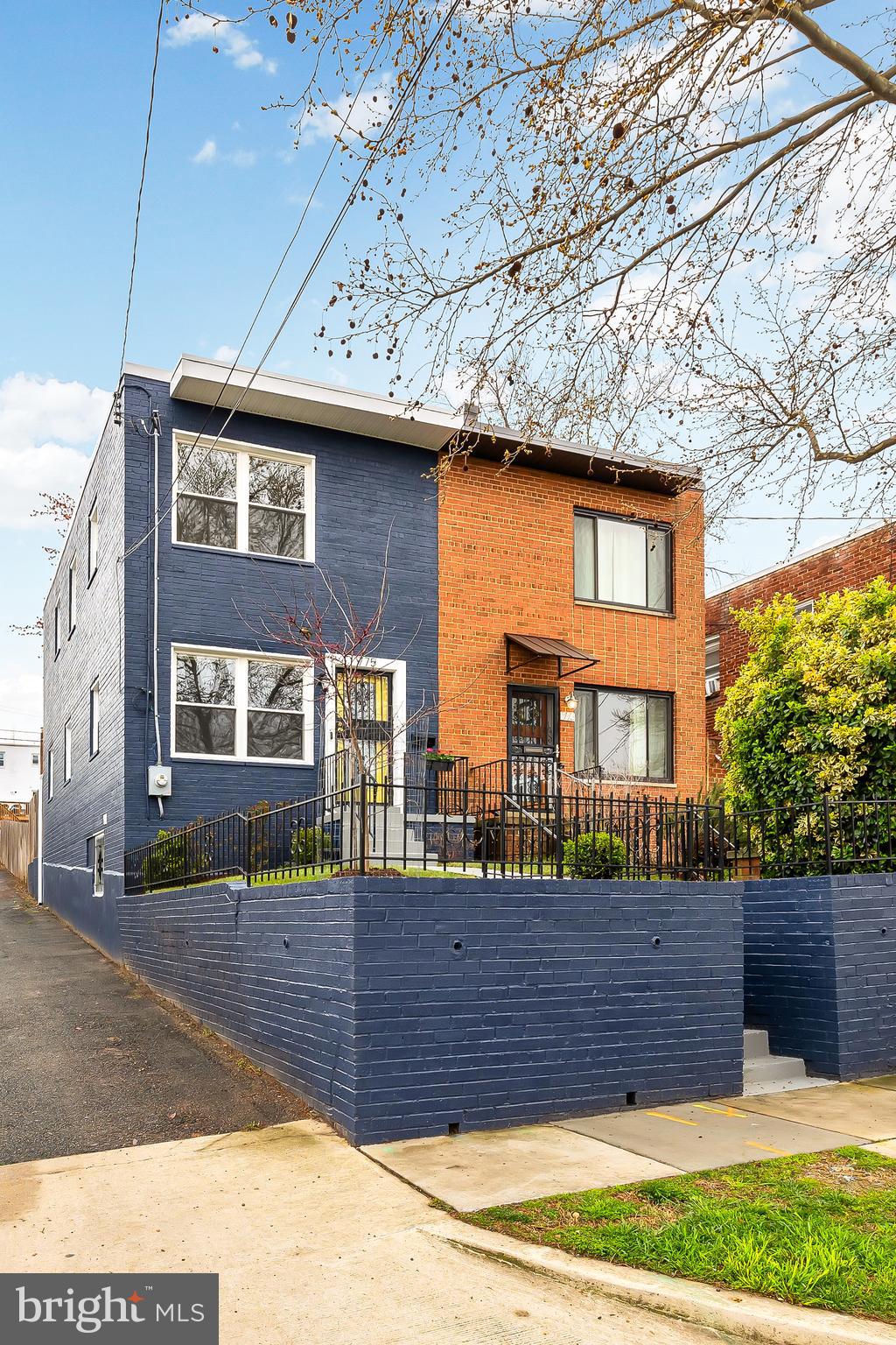 775 KENNEDY STREET NE