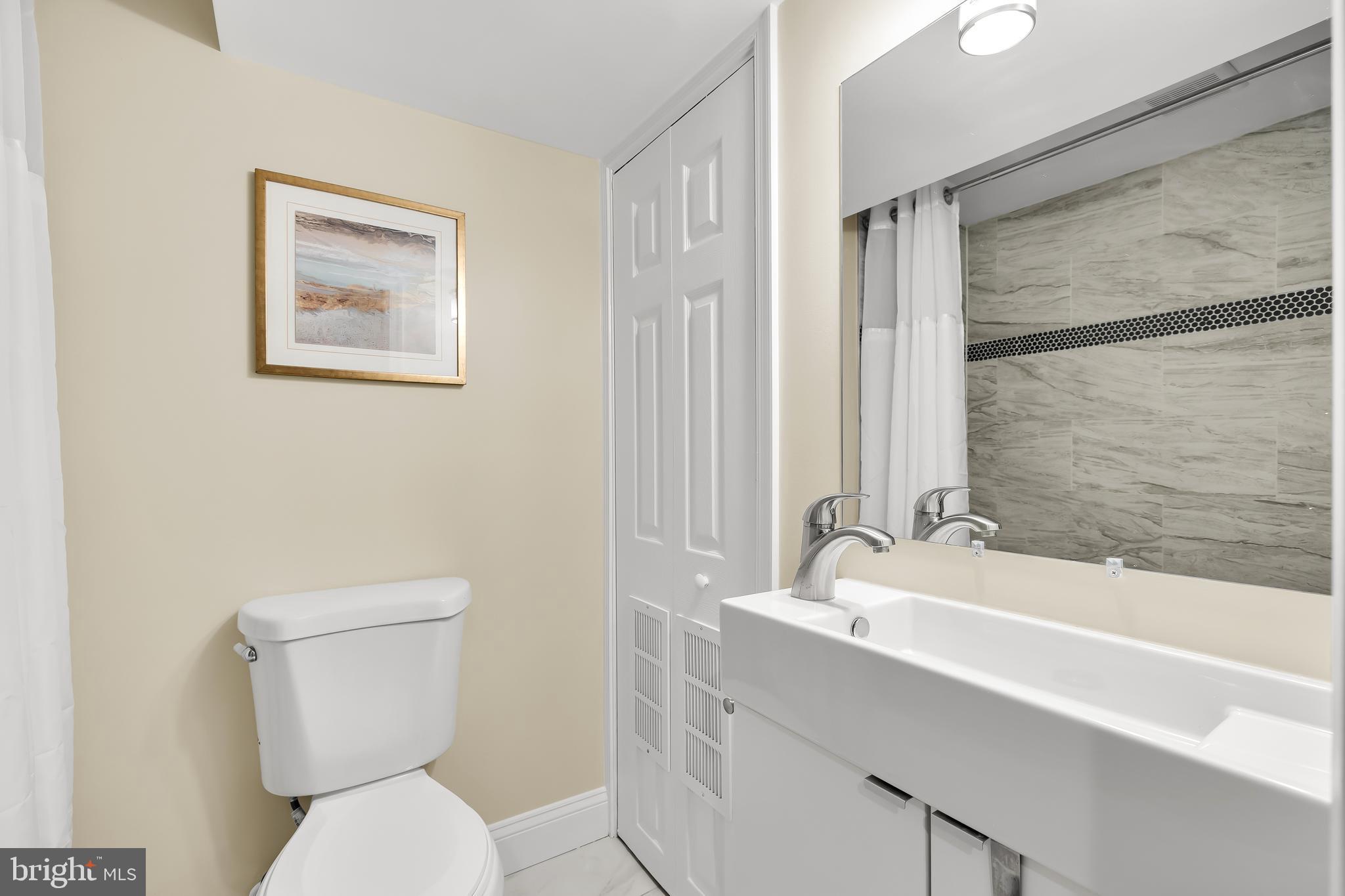 775 KENNEDY STREET NE