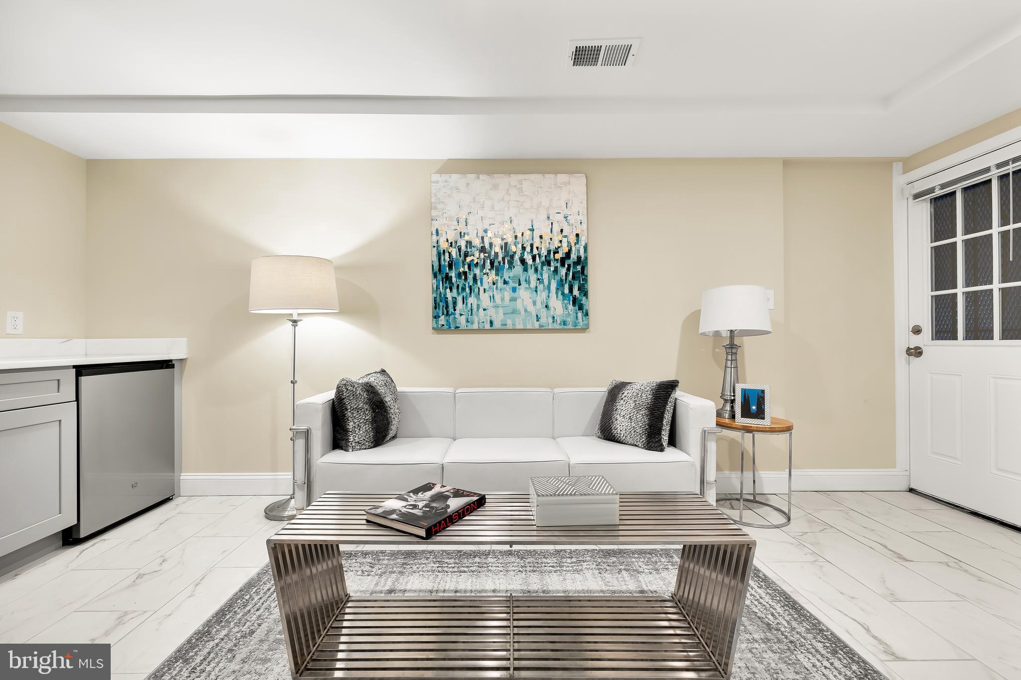 775 KENNEDY STREET NE