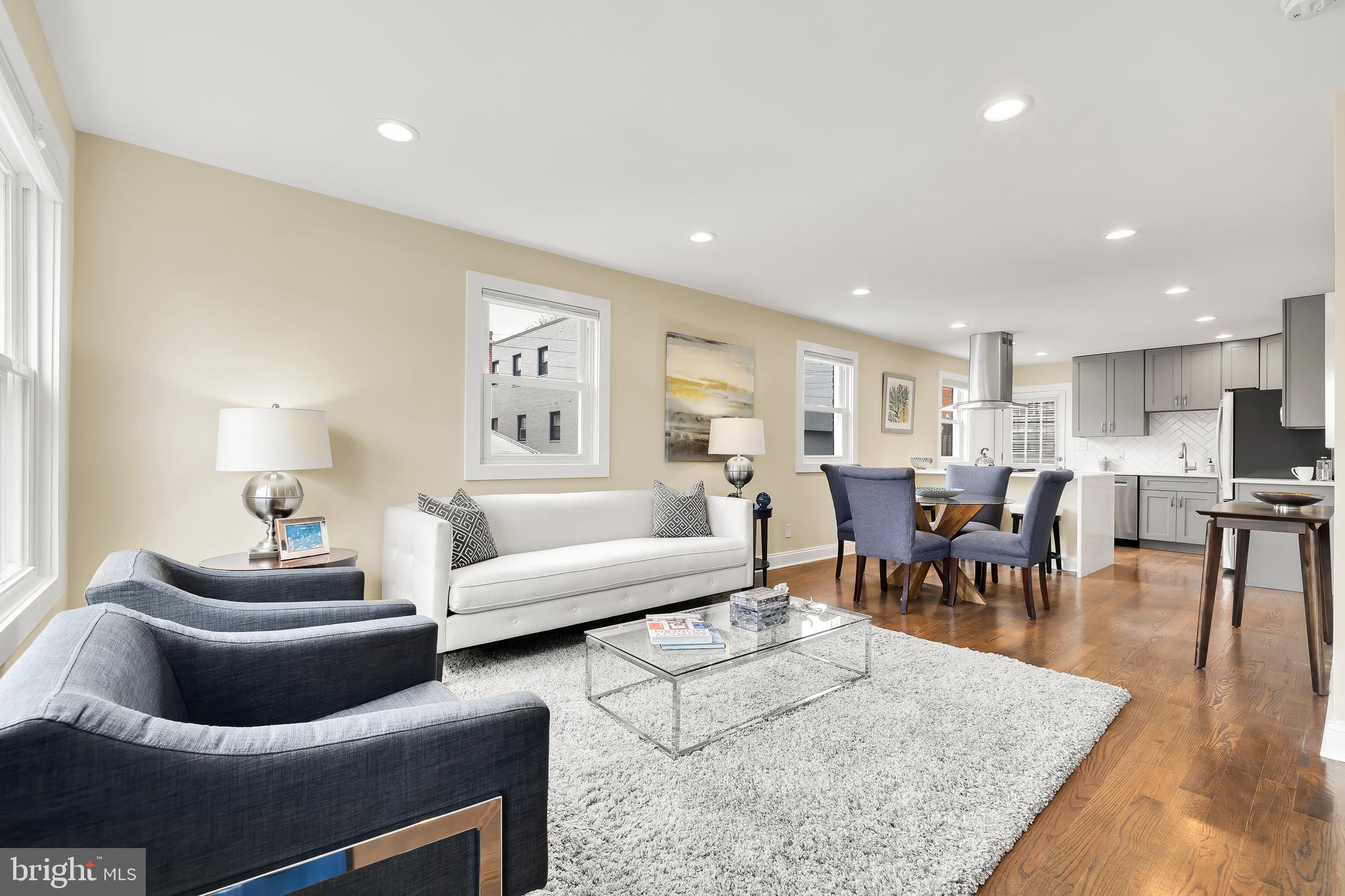 775 KENNEDY STREET NE