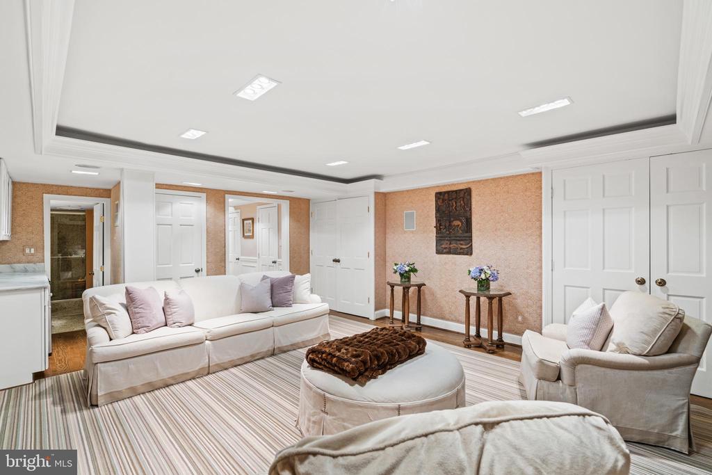 2446 KALORAMA ROAD NW