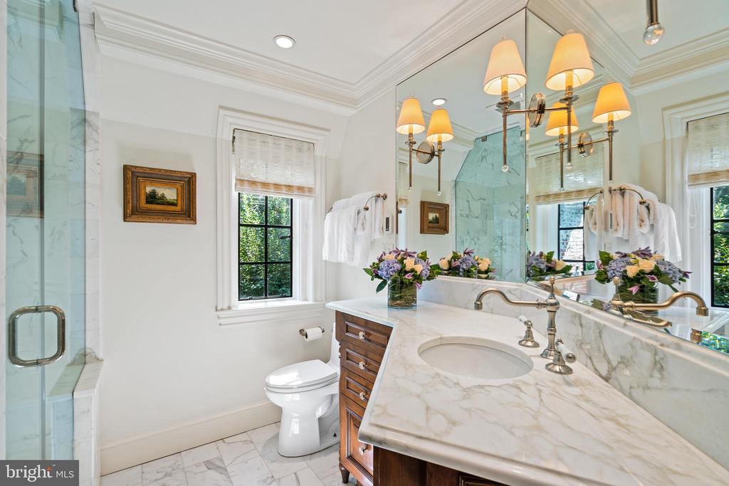 2446 KALORAMA ROAD NW