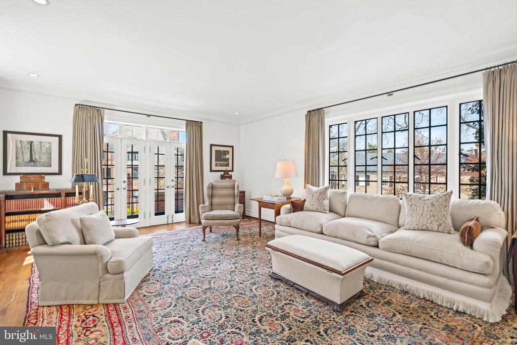 2446 KALORAMA ROAD NW
