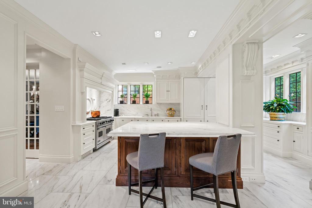 2446 KALORAMA ROAD NW