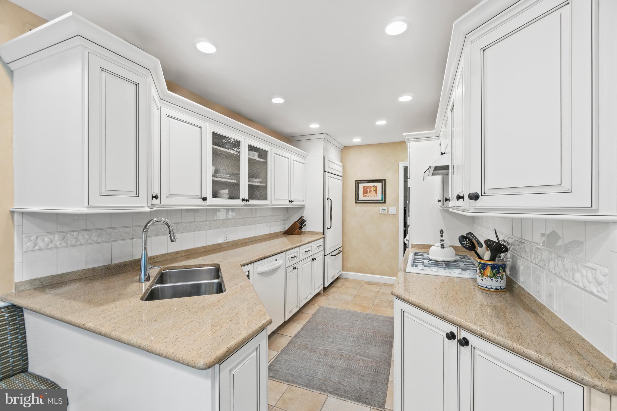 5042 OVERLOOK ROAD NW