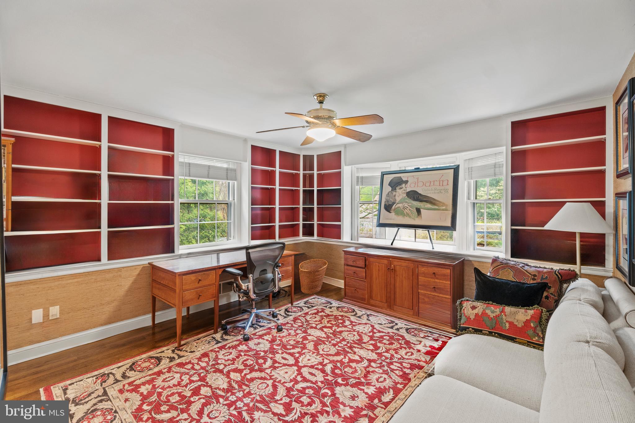 5042 OVERLOOK ROAD NW